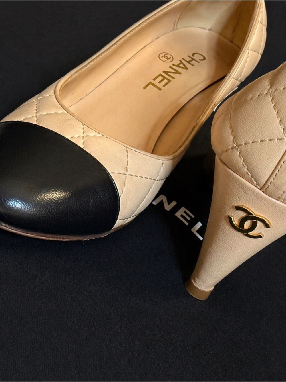 CHANEL Quilted Cap Toe CC Pumps in Beige & Black Leather - Picture 9 of 14
